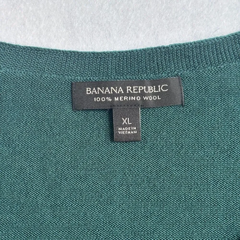 Banana Republic Merino Wool Sweater Mens XL Green V Neck Preppy Long Sleeve EUC